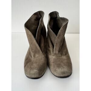 Carvela Women’s Size 38 Taupe Suede Ankle Boots Cone Heel Fold Over Design